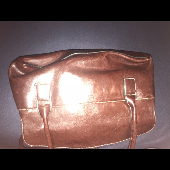 ‼️Bundle & Save‼️ TOMMY HILFIGER Leather Bag - Picture 4 of 8